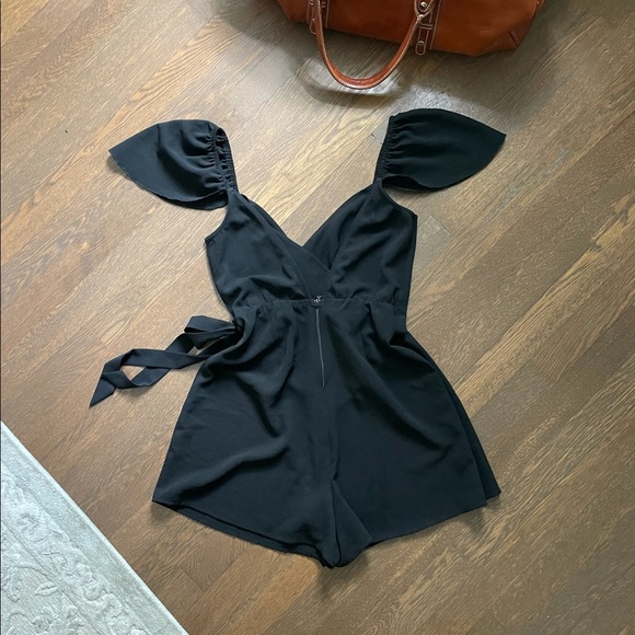 NWOT Show Me Your MuMu Black Elena Wrap Romper - Picture 7 of 12
